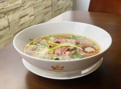 CNN ĐƯA BÁNH MÌ, PHỞ, CÀ PHÊ VIỆT VÀO TOP 50 MÓN ĂN ĐƯỜNG PHỐ NGON NHẤT CHÂU Á.!!!