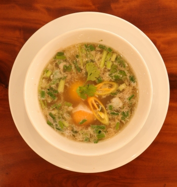 Chén Trứng Trần