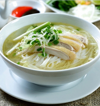Phở Gà Tô Nhỏ