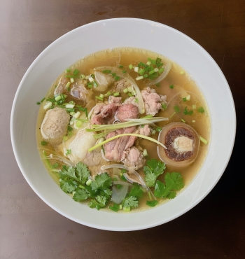 Phở Sâm Ngọc Linh Đặc Biệt
