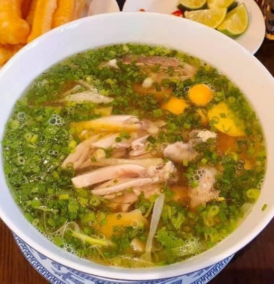 Phở Gà đặc biệt Sâm Ngọc Linh